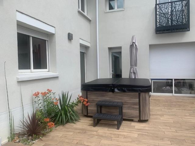 Bords De Sarthe Acomodação com café da manhã Le Mans Exterior foto