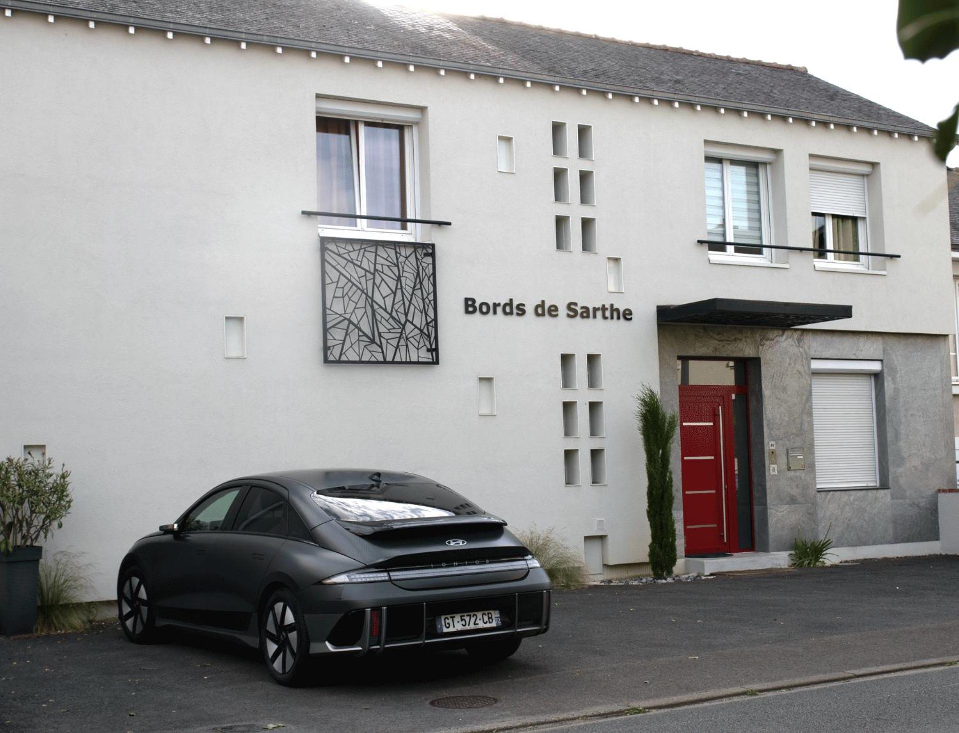 Bords De Sarthe Acomodação com café da manhã Le Mans Exterior foto